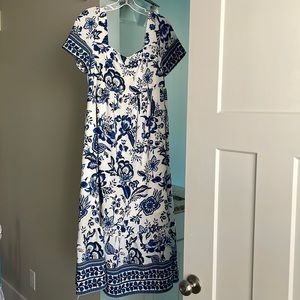 Maternity maxi blue and white dress